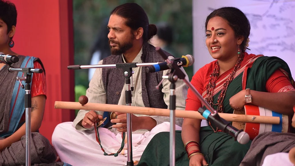 Shilpa Mudbi (right)