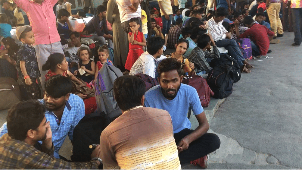 Gujarat Police on 7 October, Sunday, arrested over 300 people in connection with attacks on migrants from Bihar and Uttar Pradesh.