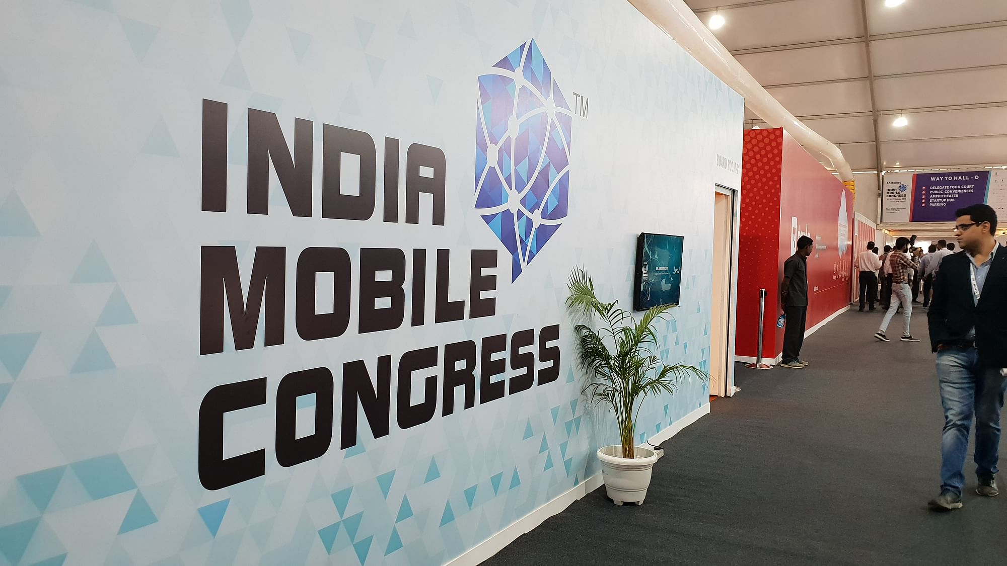Day 1 of the India Mobile Congress was all about 5G.&nbsp;