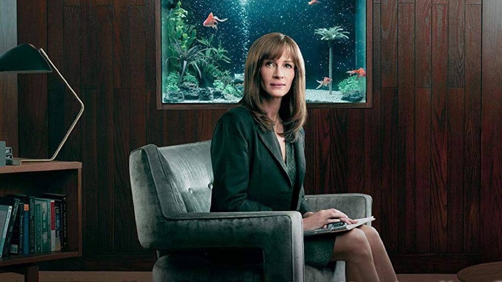 Julia Roberts in a still from Amazon Prime’s <i>Homecoming</i>.