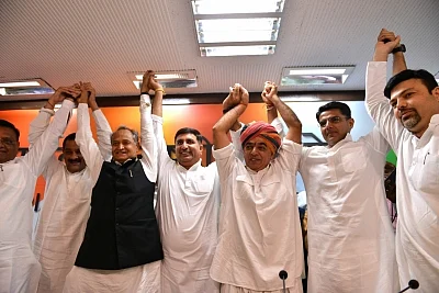 New Delhi: Former Rajasthan BJP MLA Manvendra Singh, the son of BJP veteran and former Union Minister Jaswant Singh, joins Congress in the presence of party leaders Ashok Gehlot and Sachin Pilot during a press conference in New Delhi, on Oct 17, 2018. (Photo: IANS)