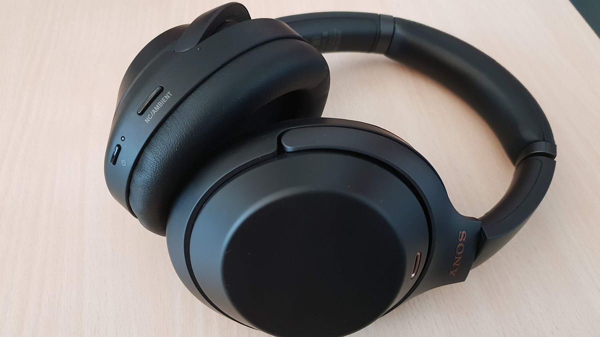 Looking for a good pair of headphones for the music lover in you? Check out some of these.