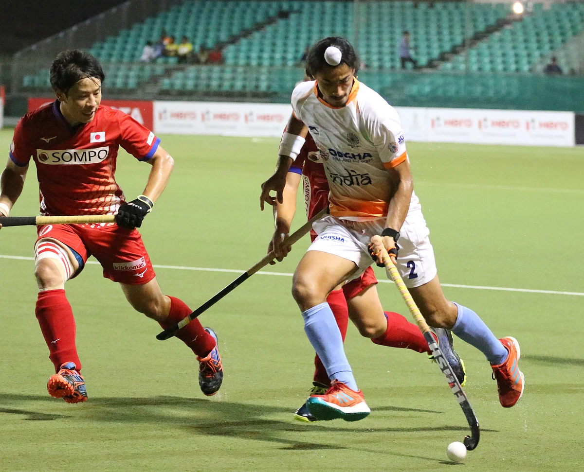 Dilpreet Singh was awarded a yellow card for pushing a Japanese player.
