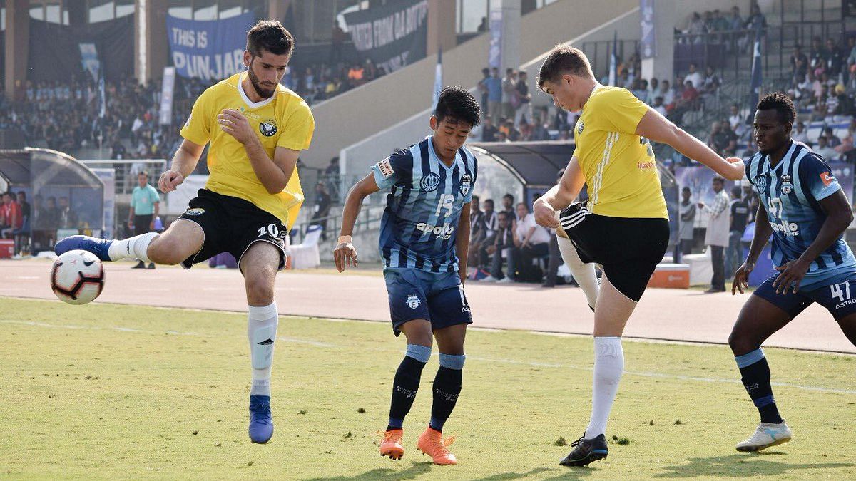 Real Kashmir FC beat defending champions Minerva FC in their debut match of the I-League on 31 October.