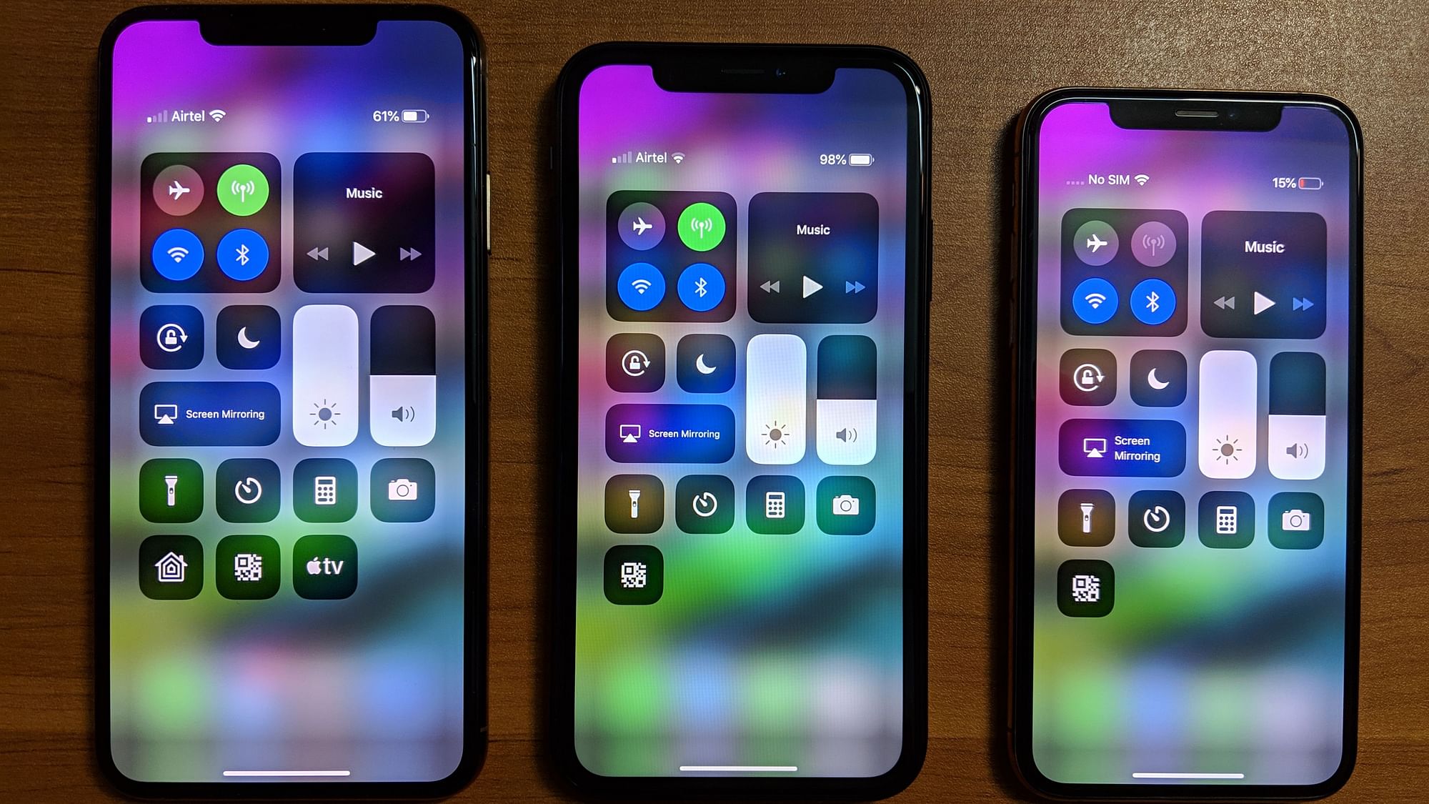 iPhone XS Max (left), iPhone XS (middle) and iPhone XR (right)