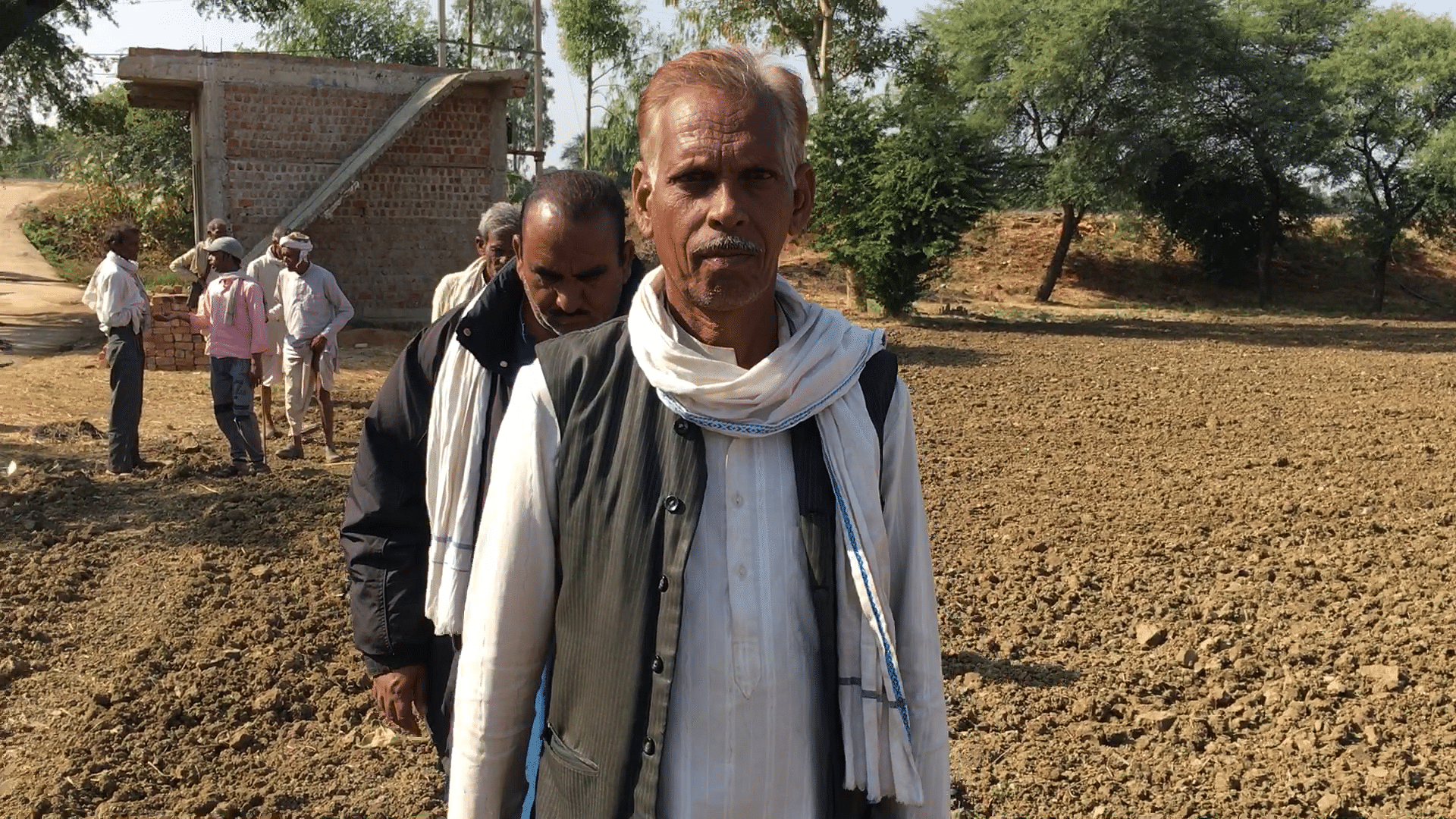  The Quint reached Anuppur village in Vidisha district of Madhya Pradesh and spoke to farmers.