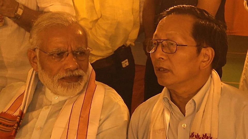 PM Modi (left) and Mizoram BJP State President John V Hluna (right).&nbsp;