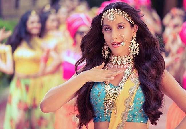 Nora Fatehi looks ravishing as she moves to the tunes of Dilbar.