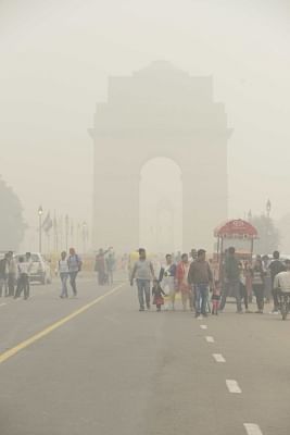 Air quality in Delhi and the adjoining areas worsened further to the "very poor" category on Monday. However, pollution is expected to decrease from Tuesday due to favourable winds and a "significant drop" in stubble burning in neighbouring states, officials said. (File Photo: IANS)