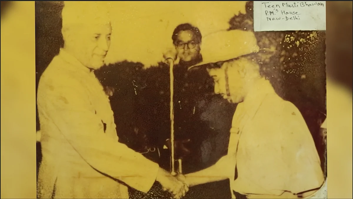 14-year-old Harish Mehra with Jawaharlal Nehru after receiving his Bravery Award on 3 Ferbruary 1958.