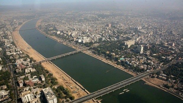 An aerial view of the Sabarmati riverfront.&nbsp;