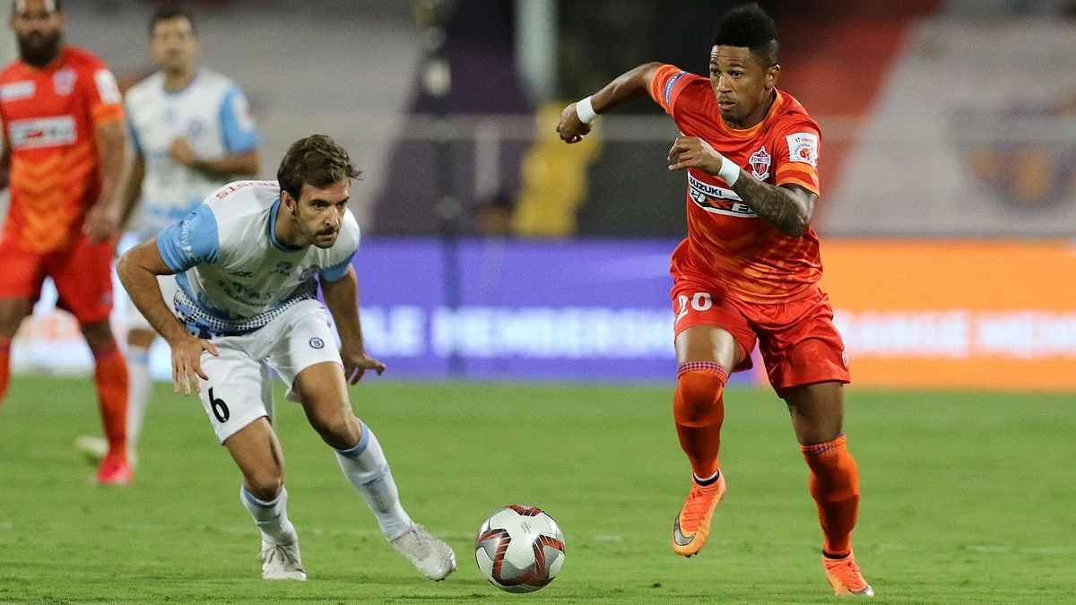 Diego Carlos of FC Pune City started the match in exceptional fashion, taking a shot and scoring a goal against Jamshedpur FC in Pune on Wednesday.
