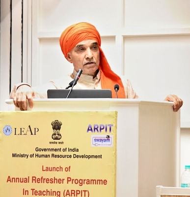 New Delhi: Union MoS Human Resource Development Satya Pal Singh addresses at the launch of Annual Refresher Programme in Teaching (ARPIT) and Leadership for Academicians Programme (LEAP), in New Delhi on Nov 13, 2018. (Photo: IANS/PIB)