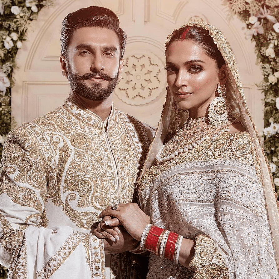 DeepVeer’s first Mumbai reception photos are out and Twitter is overwhelmed!