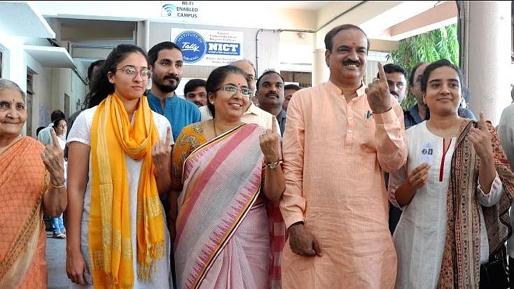 Ananth Kumar with his wife Tejashwini.