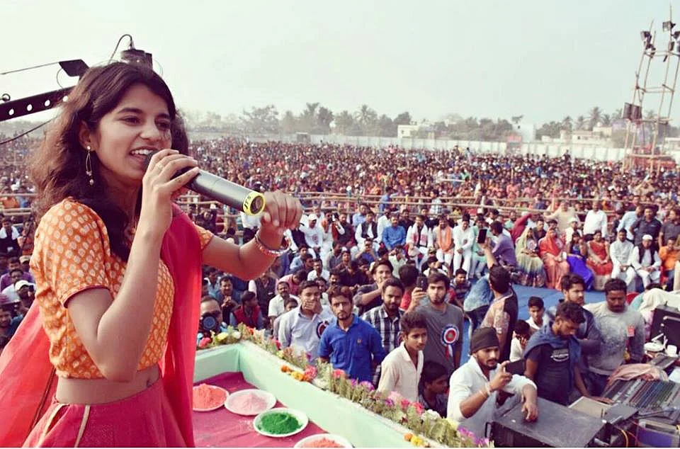 Maithli at a show. 