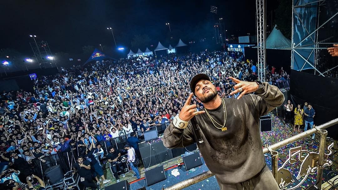 Raftaar at the Redbull ‘off the roof’ concert.