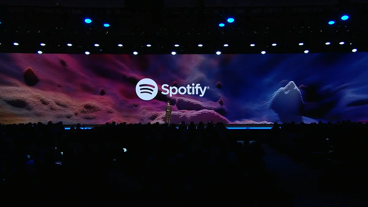 Samsung Developers Conference 2018: Foldable Phone Unveiled