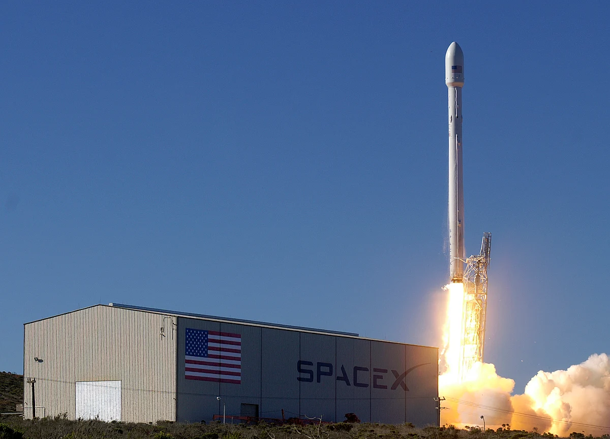 The Falcon 9 rocket will take off on 28 November. 