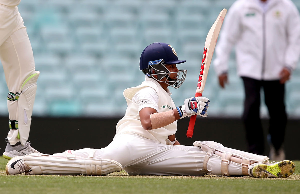 Shaw, Pujara, Kohli, Rahane & Vihari among the runs as rain relents in Sydney to give India some time in the middle.