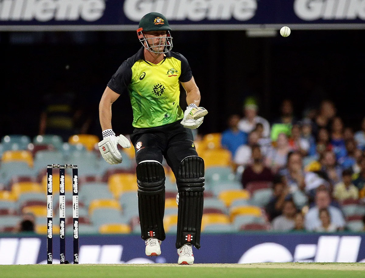 Chris Lynn hit four sixes in a 20-ball stay at the crease to lift Australia after a slow start