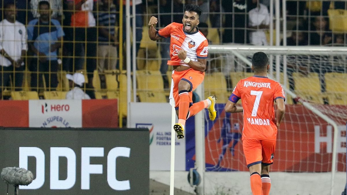 Delhi Dynamos drew first blood through Bikramjit Singh as early as the sixth minute of the match.