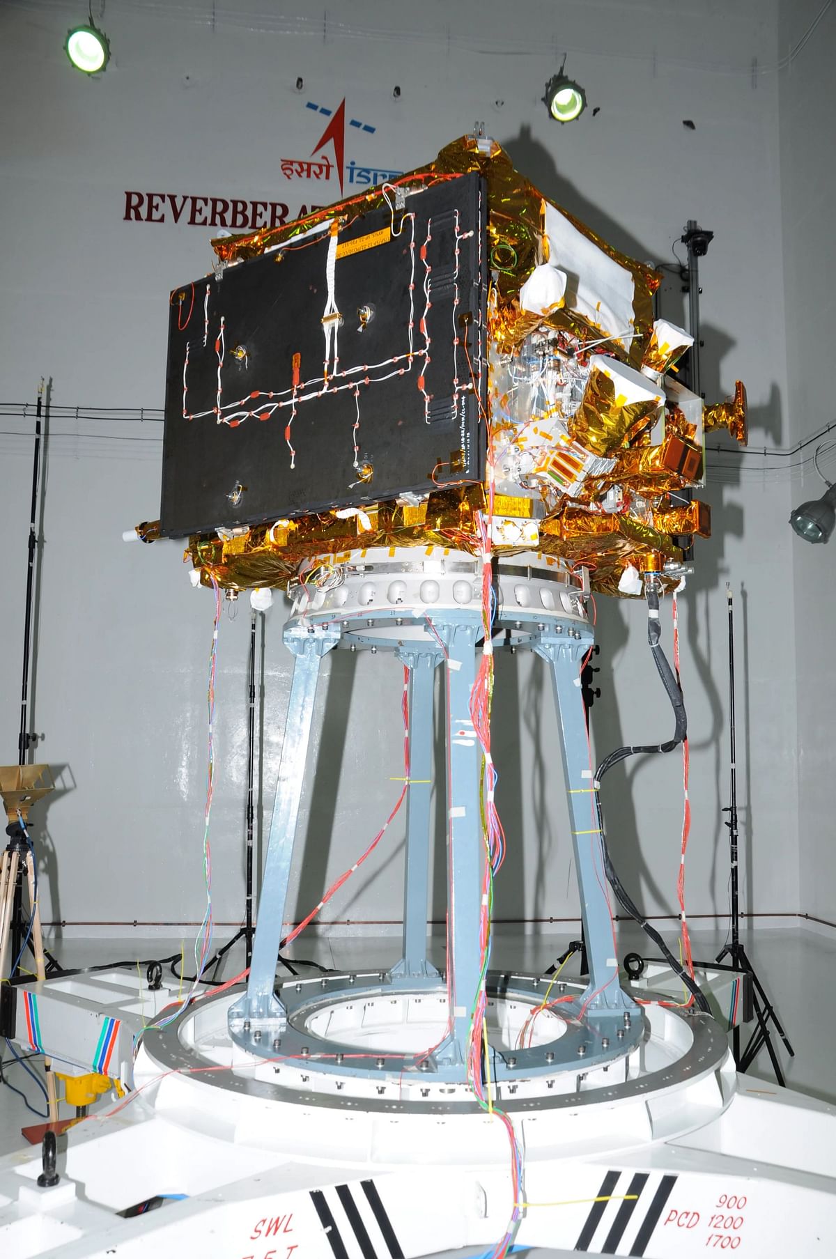 The PSLV-C43 rocket carried a total payload of 461.5 kg.