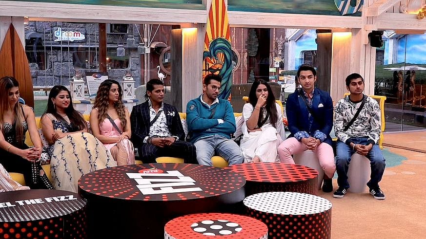 Bigg Boss Weekend Ka Vaar Highlights Salman Takes Deepak And Megha To Task As the show is set to come to its end this sunday, have a look at the former winners and more about the show, different hosts and the fluctuating prize money.