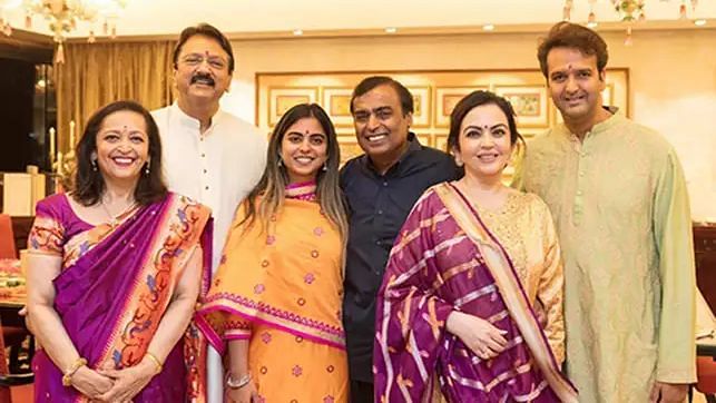 Anand Piramal and Isha Ambani’s wedding reportedly costs a whopping Rs 720 crore.&nbsp;