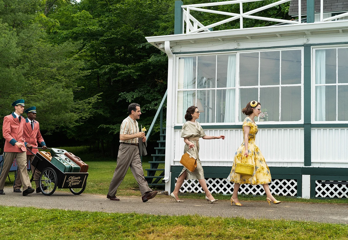 The Weissmans head off for their annual summer in the Catskills.