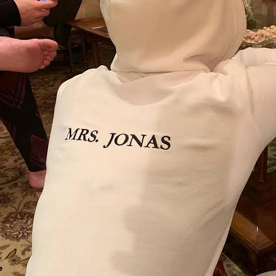 In Pics: Priyanka Chopra’s Adorable Post-Wedding Announcement