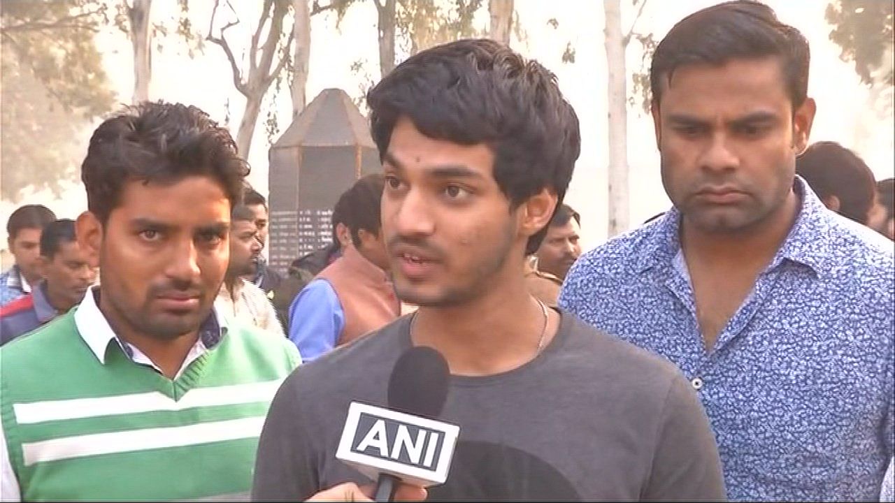 Abhishek, the slain cop’s son talks to the media. He said that it is the Hindu-Muslim dispute that took his father’s life.&nbsp;