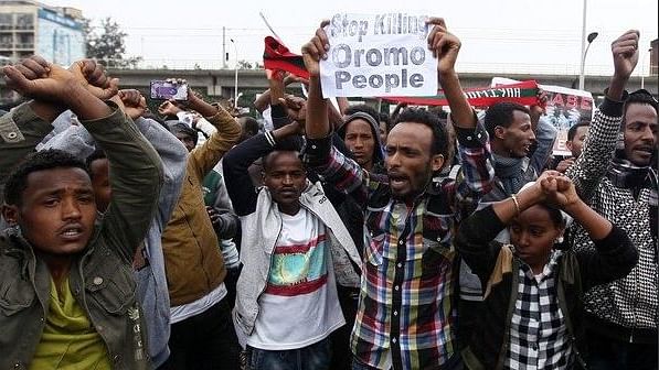 Repeated clashes have been threatening Ethiopia’s delicate balance. In this October 2017 photo, demonstrators protest against the clashes.