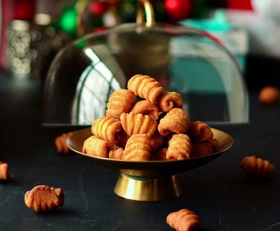 Here are some fun snacks to make for the kids this Christmas!
