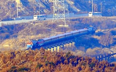 Seoul: A special train carrying a South Korean delegation heads to the North Korean border town of Kaesong on Dec. 26, 2018, where the groundbreaking ceremony for a project to modernize and connect cross-border railways and roads will be held.(Yonhap/IANS)