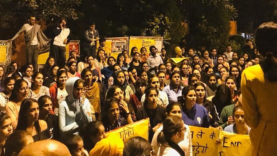 The students had been protesting since 29 October.&nbsp; The university Senate agreed to their demands. A committee has been formed in order to chalk out how to implement the new policy.