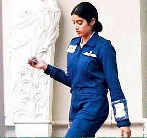 Jahnvi Kapoor as Gunjan Saxena