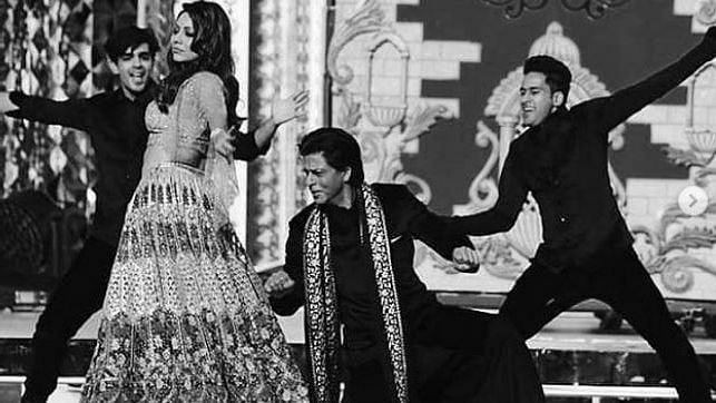 SRK and wife Gauri Khan dance at Isha Ambani’s Sangeet.