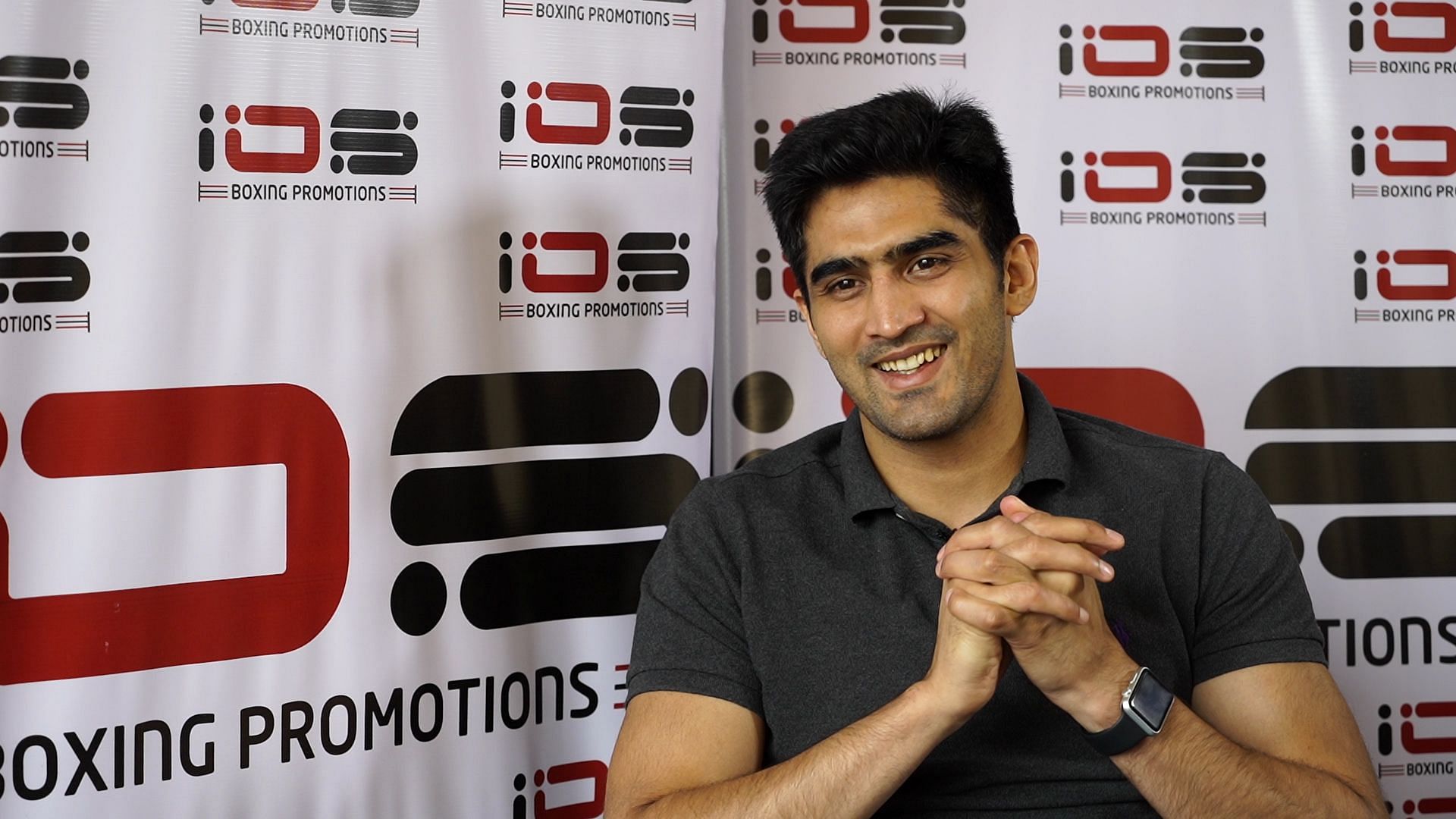 Indian boxer Vijender Singh will contest professional bouts in USA from 2019 after signing with ‘Top Rank’.