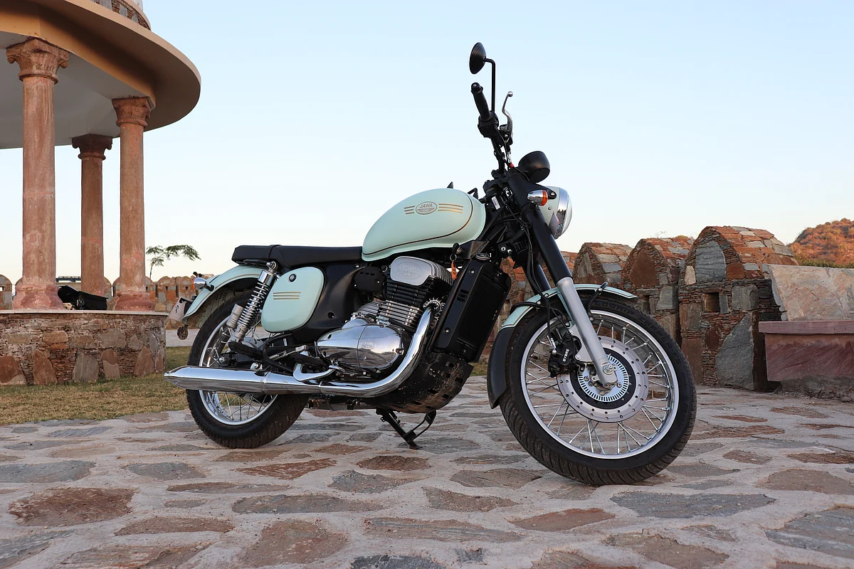 Jawa Classic & Jawa Forty Two Reviews Here’s What The Experts Say