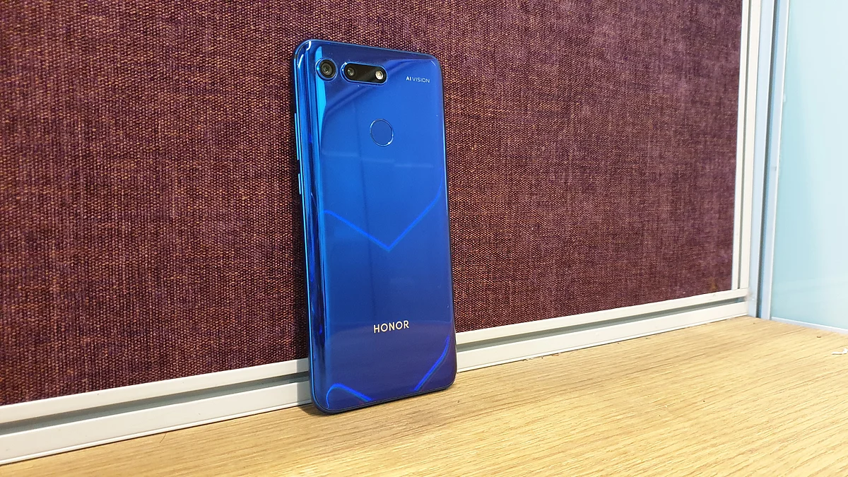 The Honor View 20 offers a 25-megapixel camera on the front.