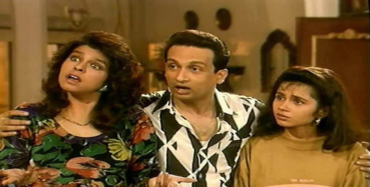 A moment from <i>Dekh Bhai Dekh</i>. 