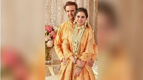 In Pics Isha Ambani And Anand Piramal S Gorgeous Haldi