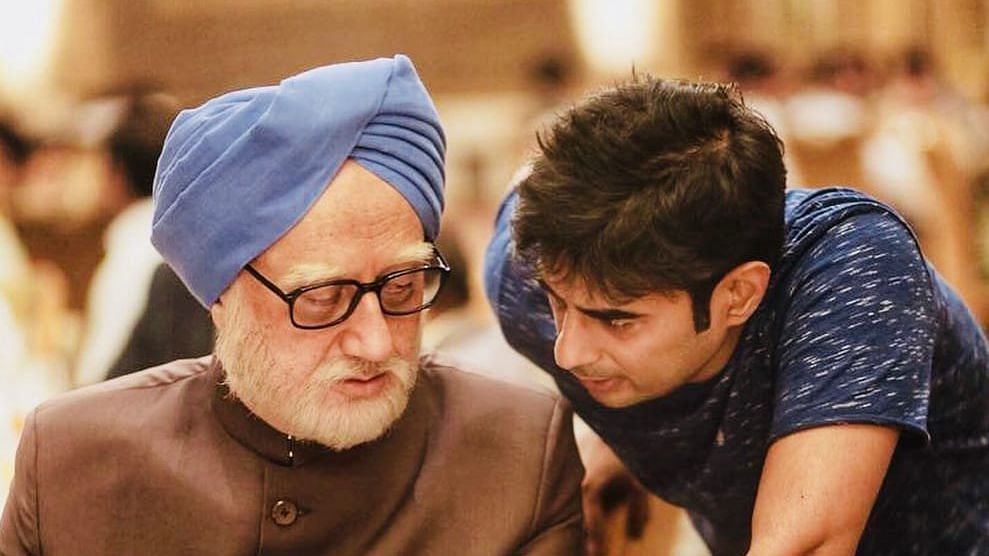 Anupam Kher and director Vijay Gutte on the sets on <i>The Accidental Prime Minister</i>.