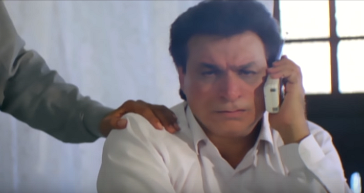 Kader Khan in <i>Angaar.</i>