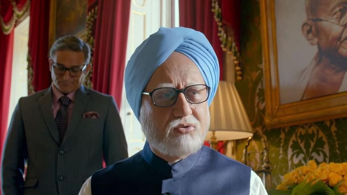 Anupam Kher and Akshaye Khanna in a still from <i>The Accidental Prime Minister</i>.