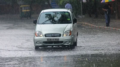 Light rain in Delhi-NCR, respite from heat.