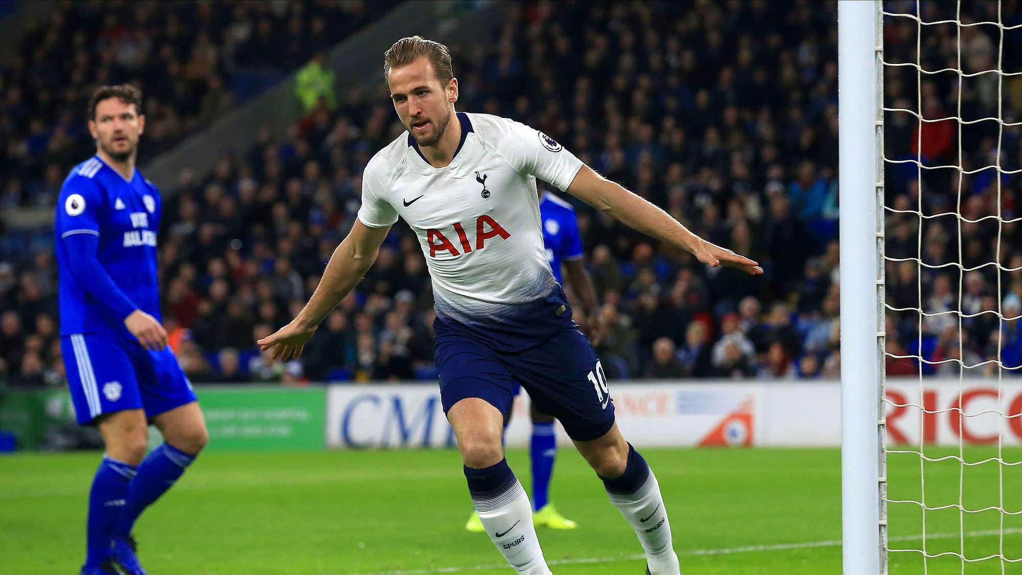 Harry Kane, the league’s leading scorer in 2015-16 and 2016-17, is tied with Aubameyang atop the charts.