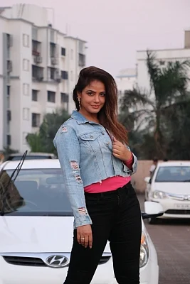 Mumbai: Actress Neetu Chandra at a photo shoot, in Mumbai, on Jan 4, 2019. (Photo: IANS)