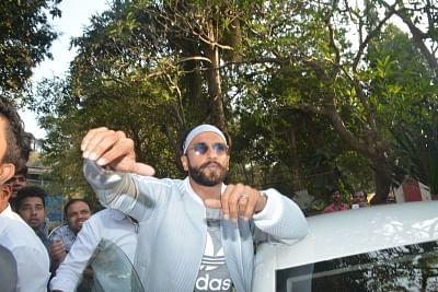 Mumbai: Actor Ranveer Singh seen with rappers at a dubbing studio in Mumbai on Jan 21, 2019. (Photo: IANS)